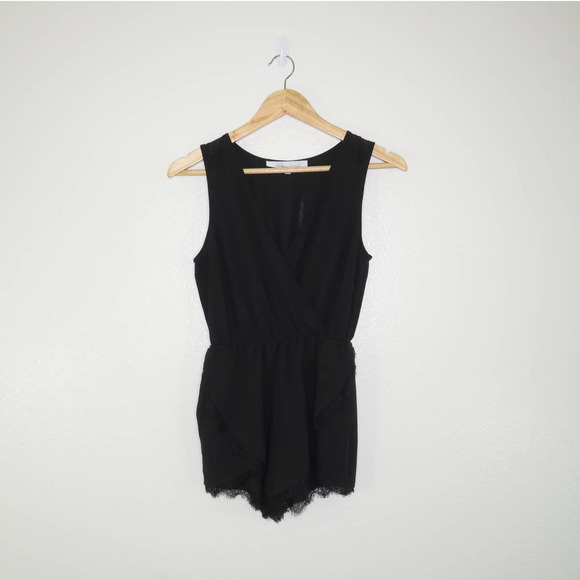 Lovers + Friends | Cant Let Go Lace Trim Romper - Picture 2 of 16